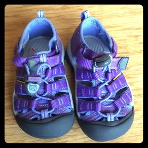 Keen sandals - toddler girls size 8